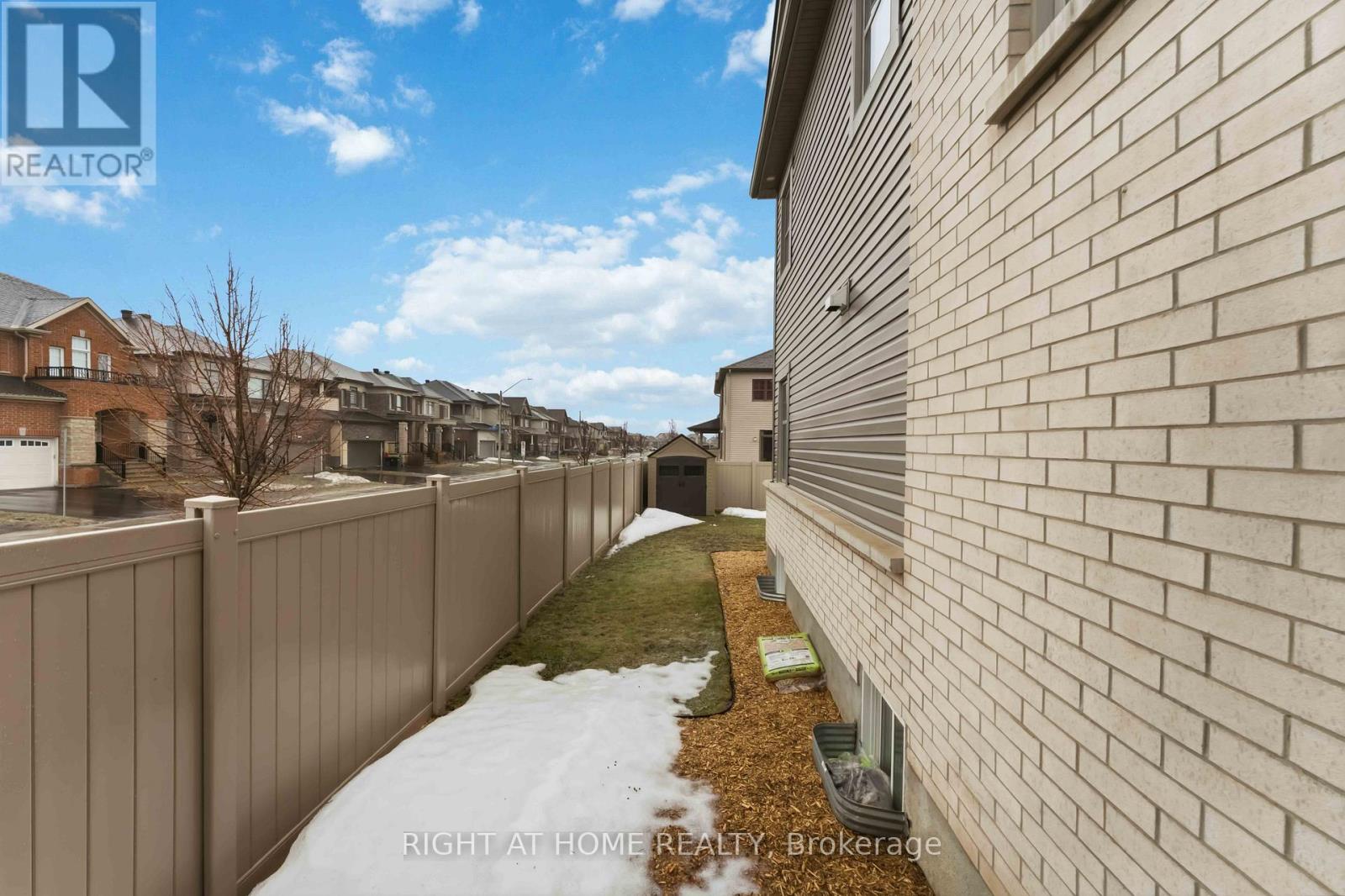 1001 Rue Du Manege Street, Ottawa, Ontario  K2S 0Y7 - Photo 35 - X12880174