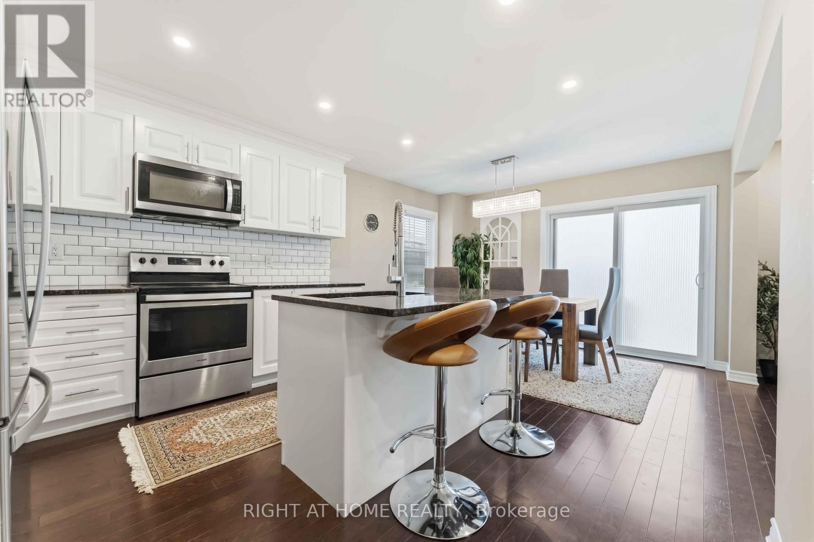 1001 Rue Du Manege Street, Ottawa, Ontario  K2S 0Y7 - Photo 5 - X12880174