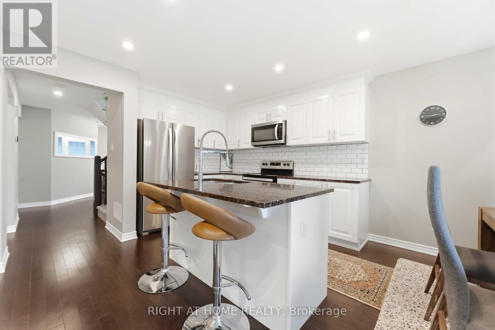 1001 Rue Du Manege Street, Ottawa, Ontario  K2S 0Y7 - Photo 9 - X12880174