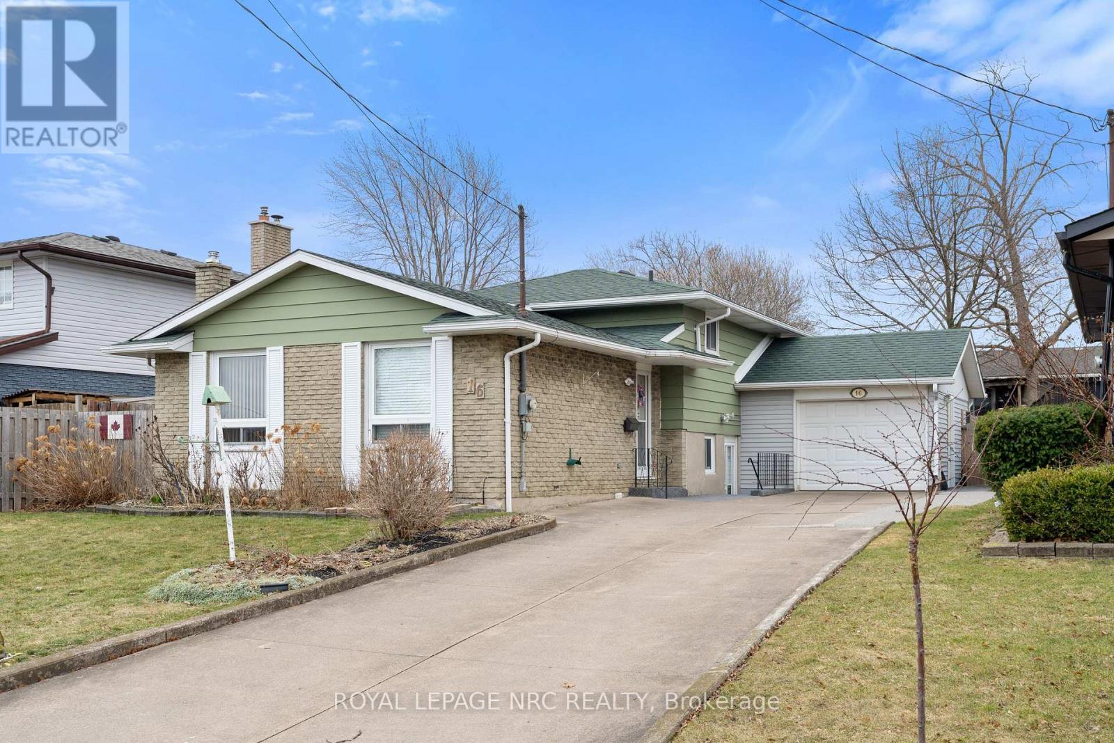 16 Appleford Road, St. Catharines, Ontario  L2P 3M3 - Photo 1 - X12880006