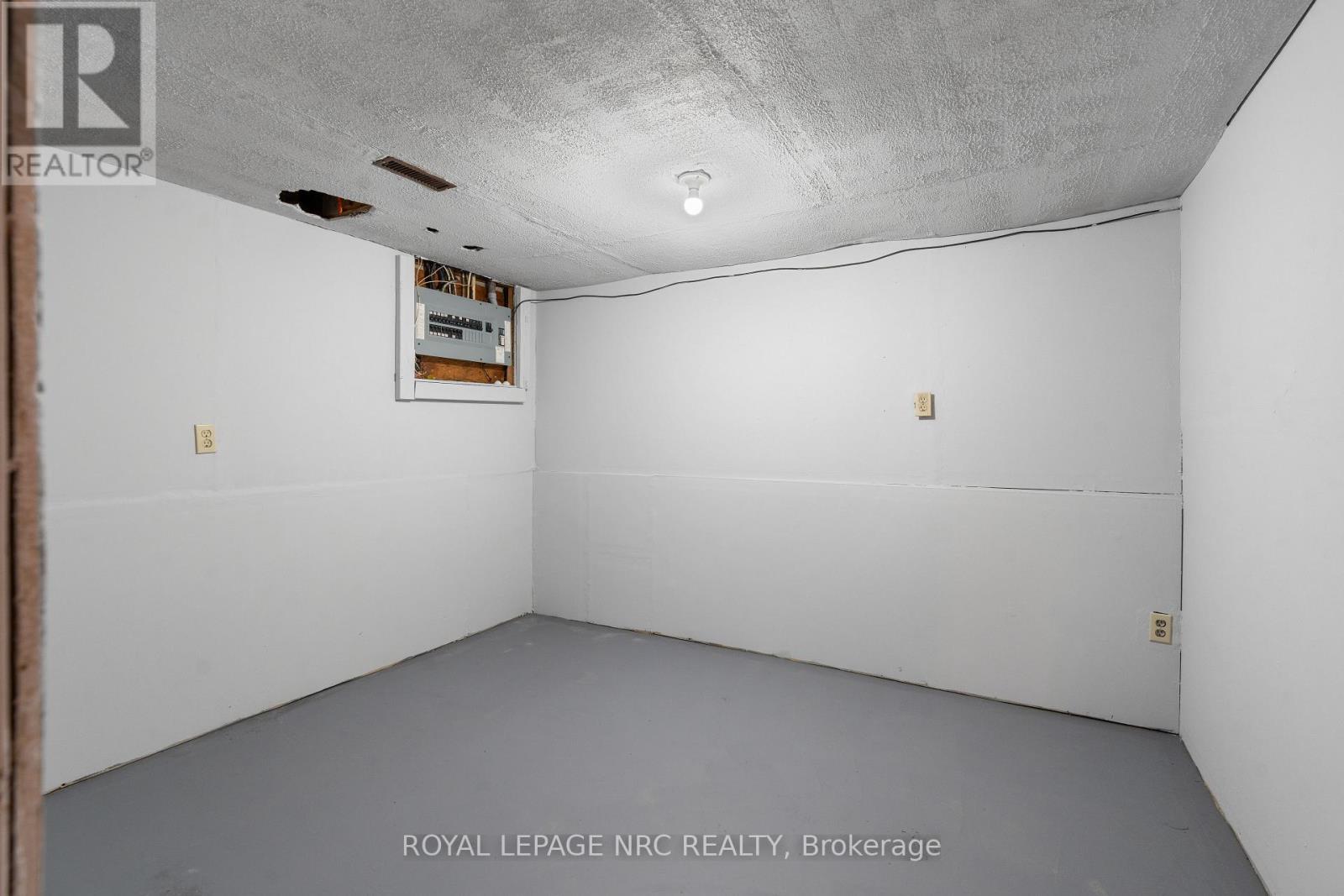 16 Appleford Road, St. Catharines, Ontario  L2P 3M3 - Photo 31 - X12880006