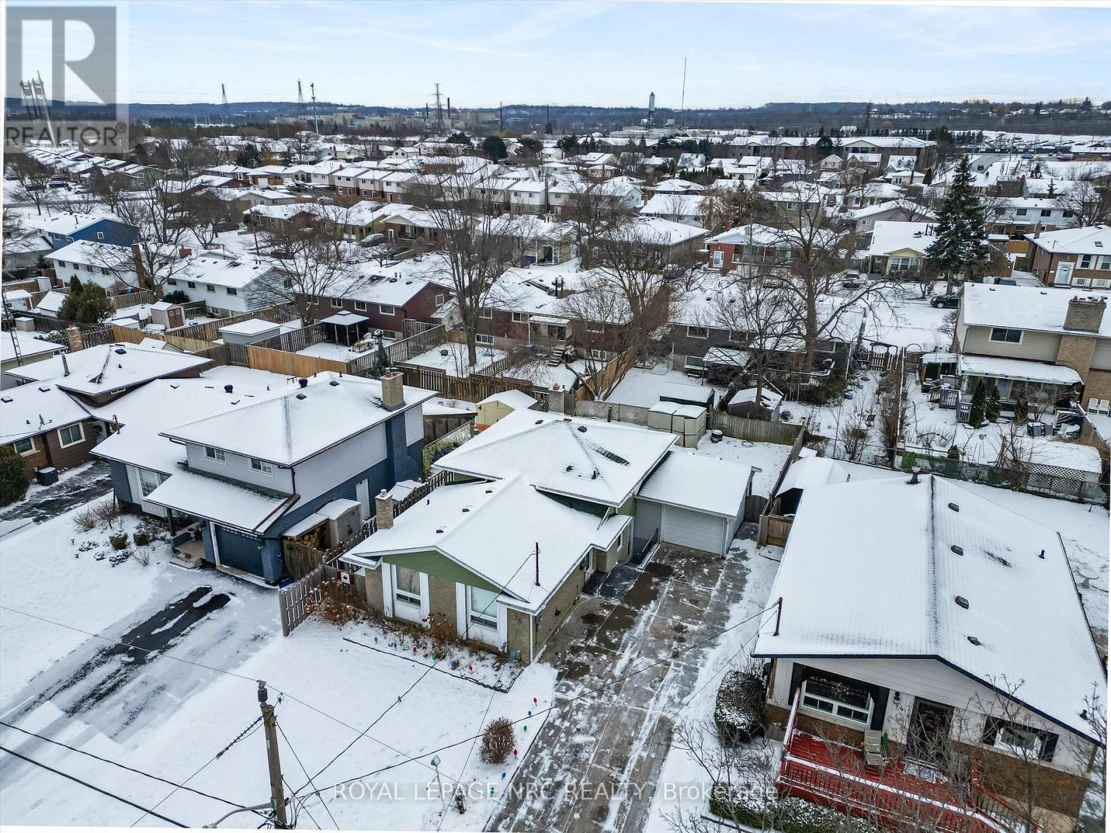 16 Appleford Road, St. Catharines, Ontario  L2P 3M3 - Photo 43 - X12880006