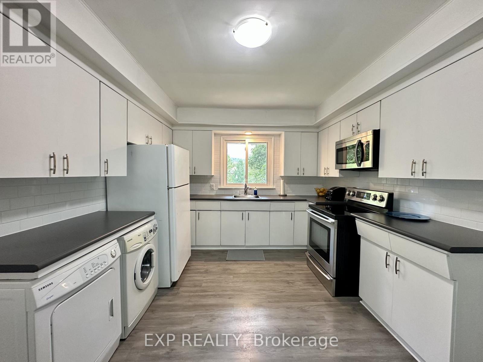 16 Broadview Avenue, St. Catharines, Ontario  L2T 2H3 - Photo 13 - X12880112