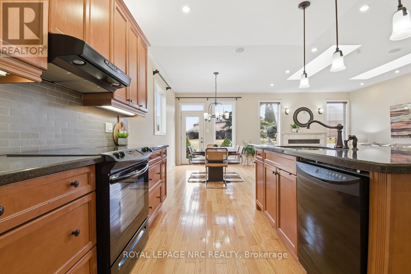 14 Lochness Court, Welland, Ontario  L3B 6H4 - Photo 13 - X12880226