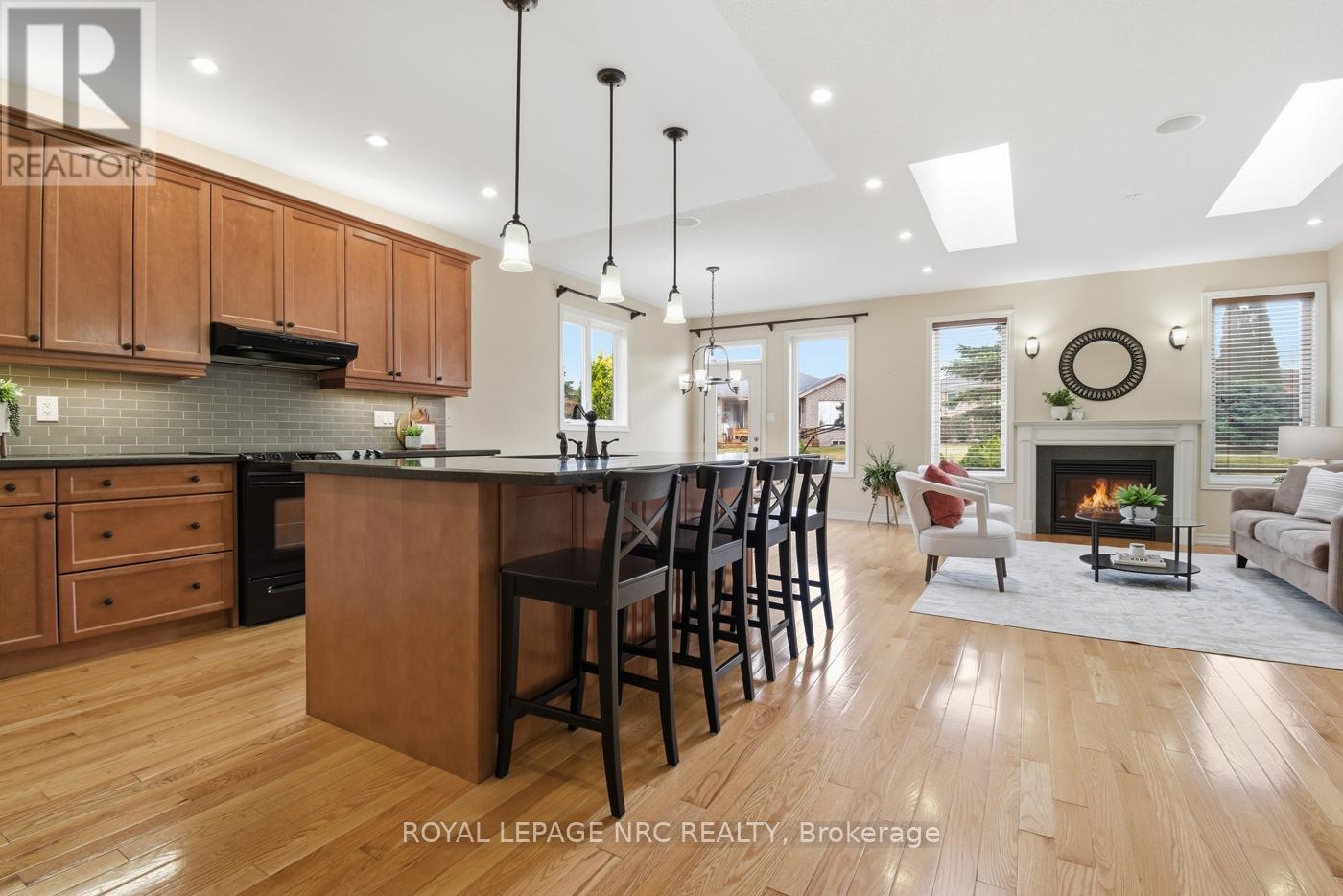 14 Lochness Court, Welland, Ontario  L3B 6H4 - Photo 3 - X12880226