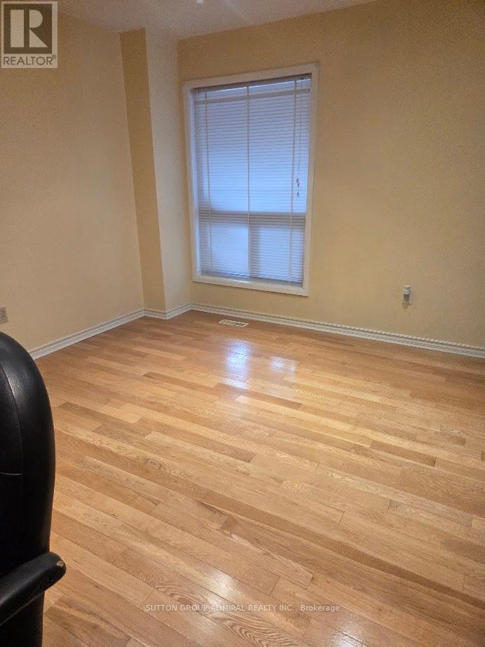 112 Patrice Crescent, Vaughan, Ontario  L4J 4Z4 - Photo 10 - N12879624