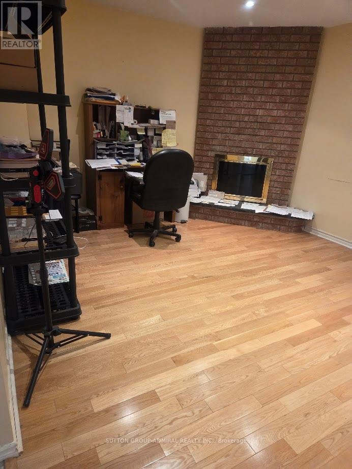 112 Patrice Crescent, Vaughan, Ontario  L4J 4Z4 - Photo 9 - N12879624