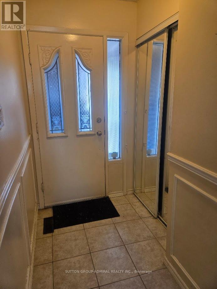 112 Patrice Crescent, Vaughan, Ontario  L4J 4Z4 - Photo 2 - N12879624