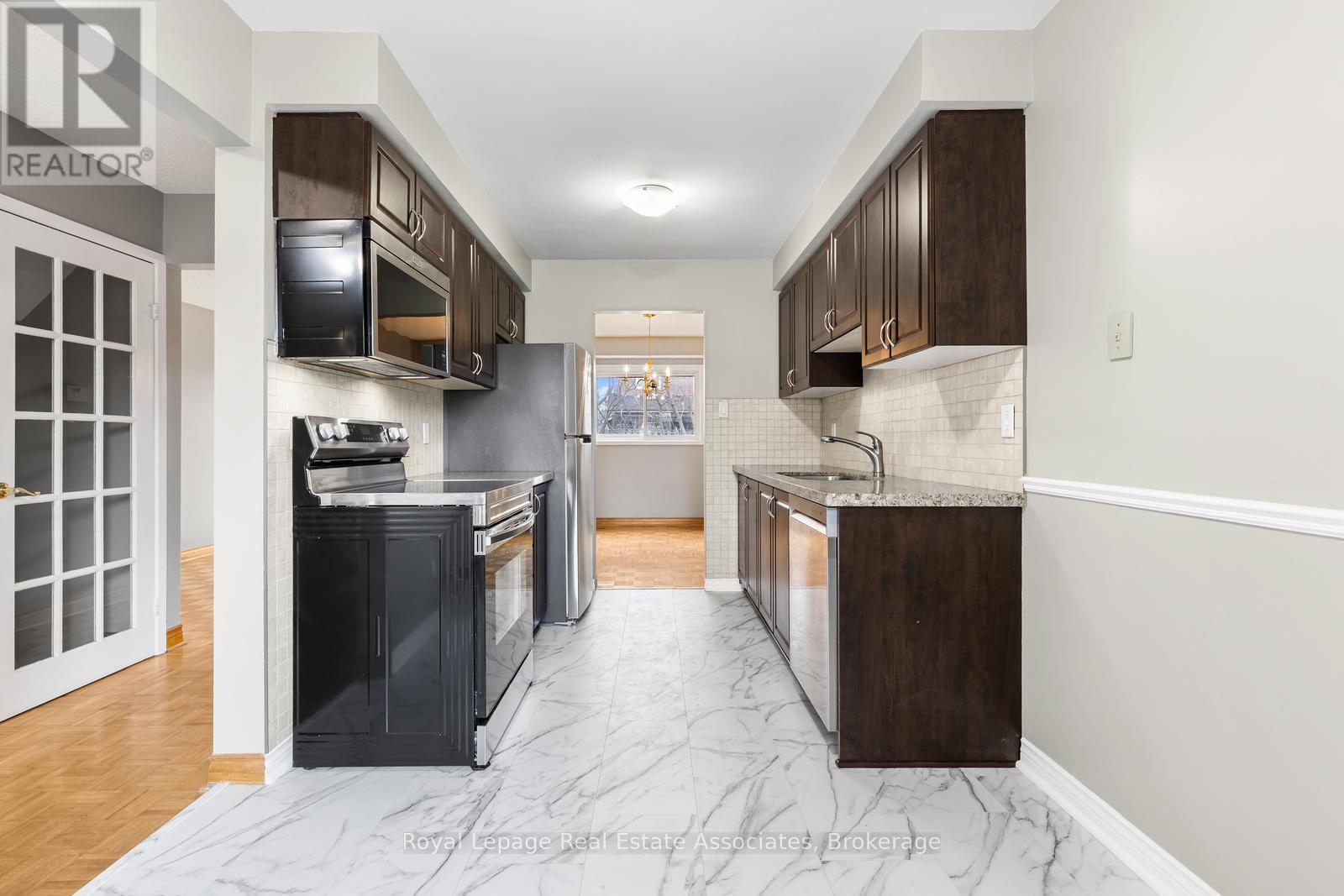 81 Lund Street, Richmond Hill, Ontario  L4C 5V3 - Photo 16 - N12879698