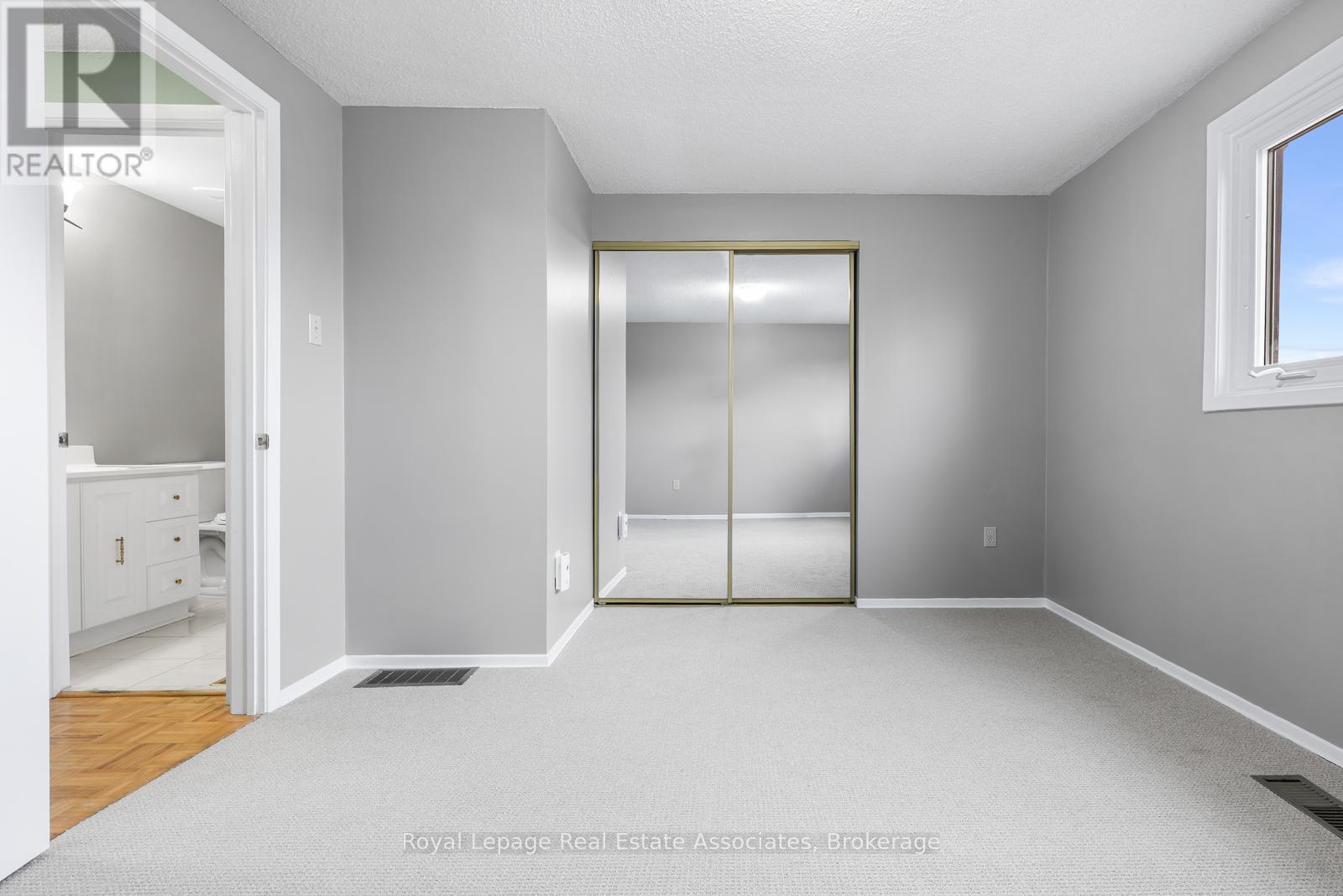 81 Lund Street, Richmond Hill, Ontario  L4C 5V3 - Photo 20 - N12879698