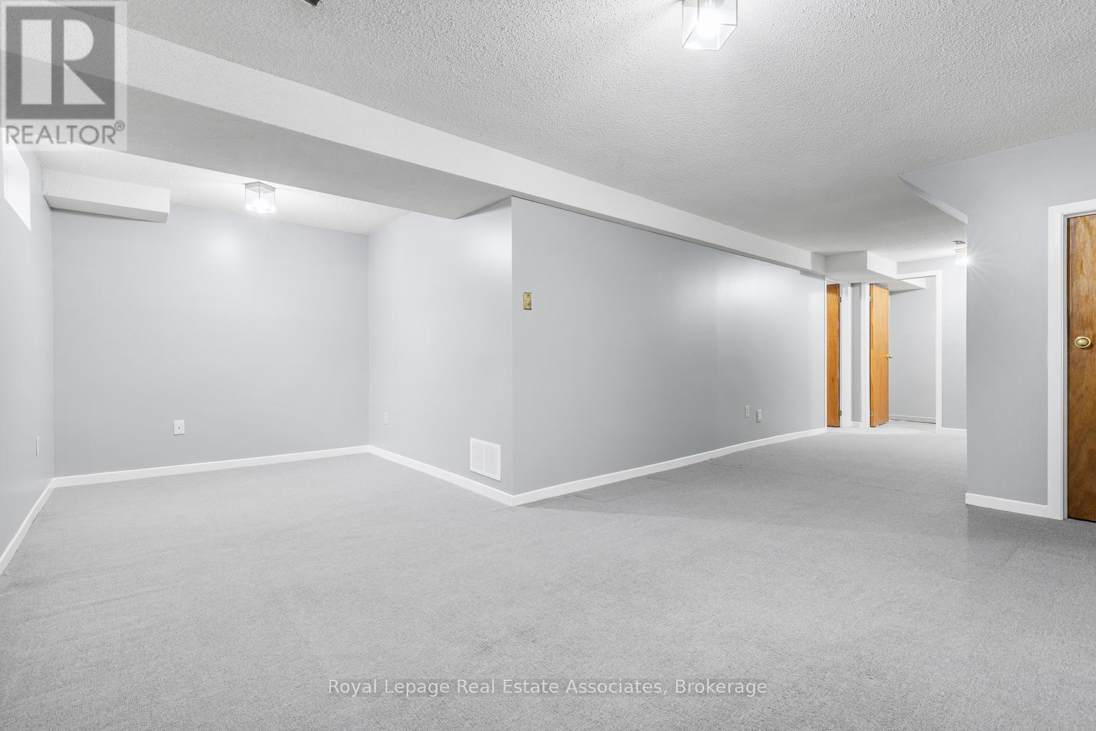 81 Lund Street, Richmond Hill, Ontario  L4C 5V3 - Photo 29 - N12879698