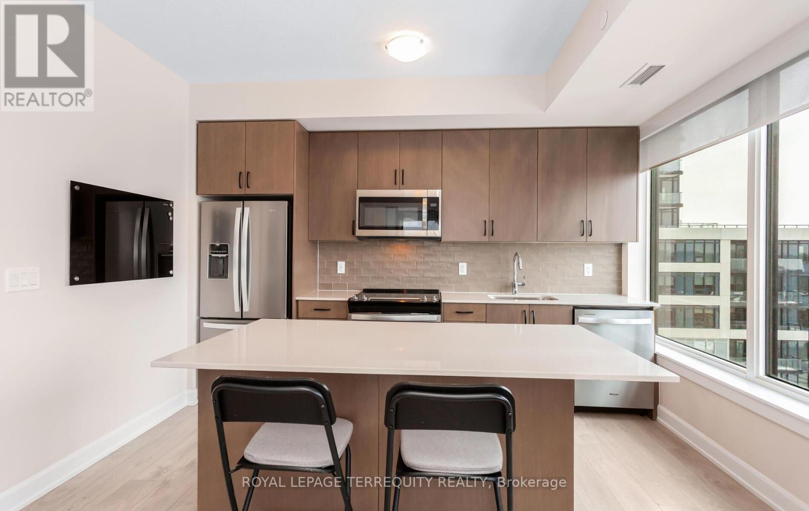 806 - 3200 William Coltson Avenue, Oakville, Ontario  L6H 7W6 - Photo 8 - W12813096