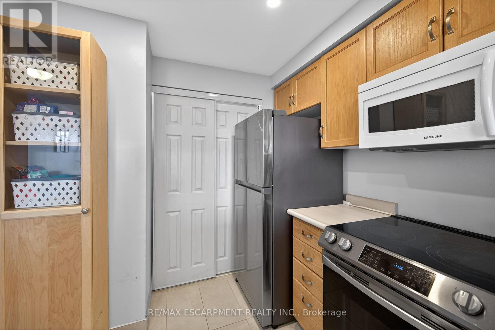 301 - 495 Highway 8, Hamilton (Stoney Creek), Ontario  L8G 5E1 - Photo 7 - X12873768