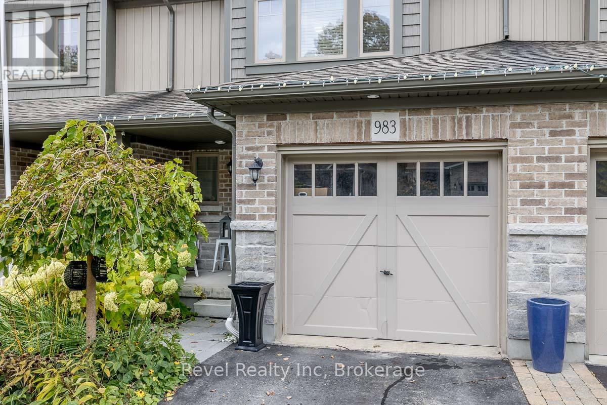 983 Cook Drive, Midland, Ontario  L4R 0E4 - Photo 2 - S12880020