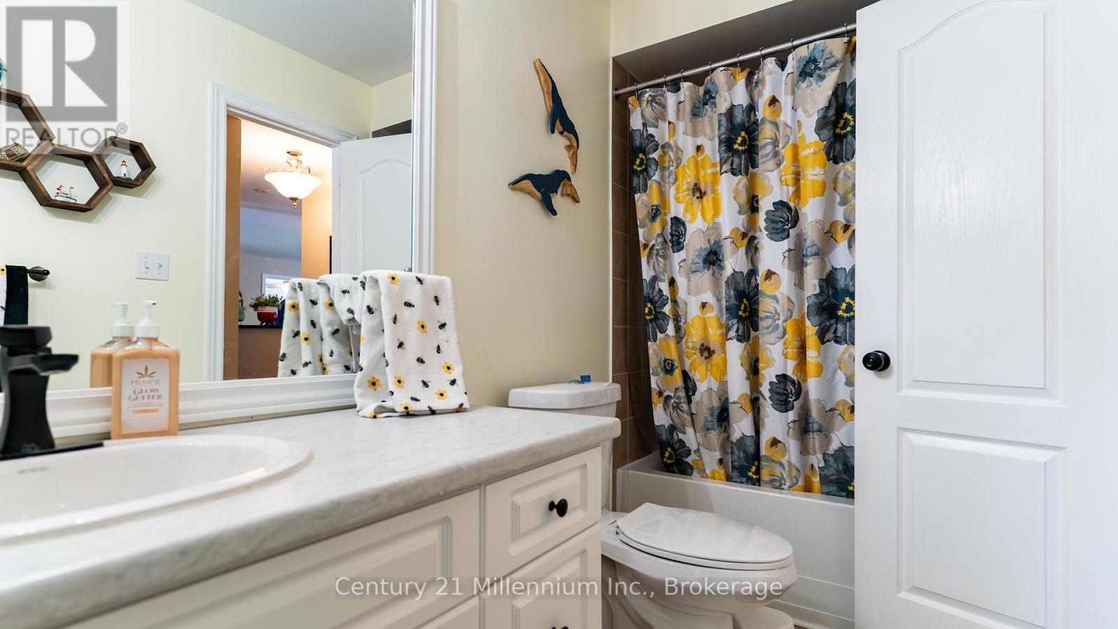 5 Sugar Maple Lane, Wasaga Beach, Ontario  L9Z 1P4 - Photo 10 - S12880108