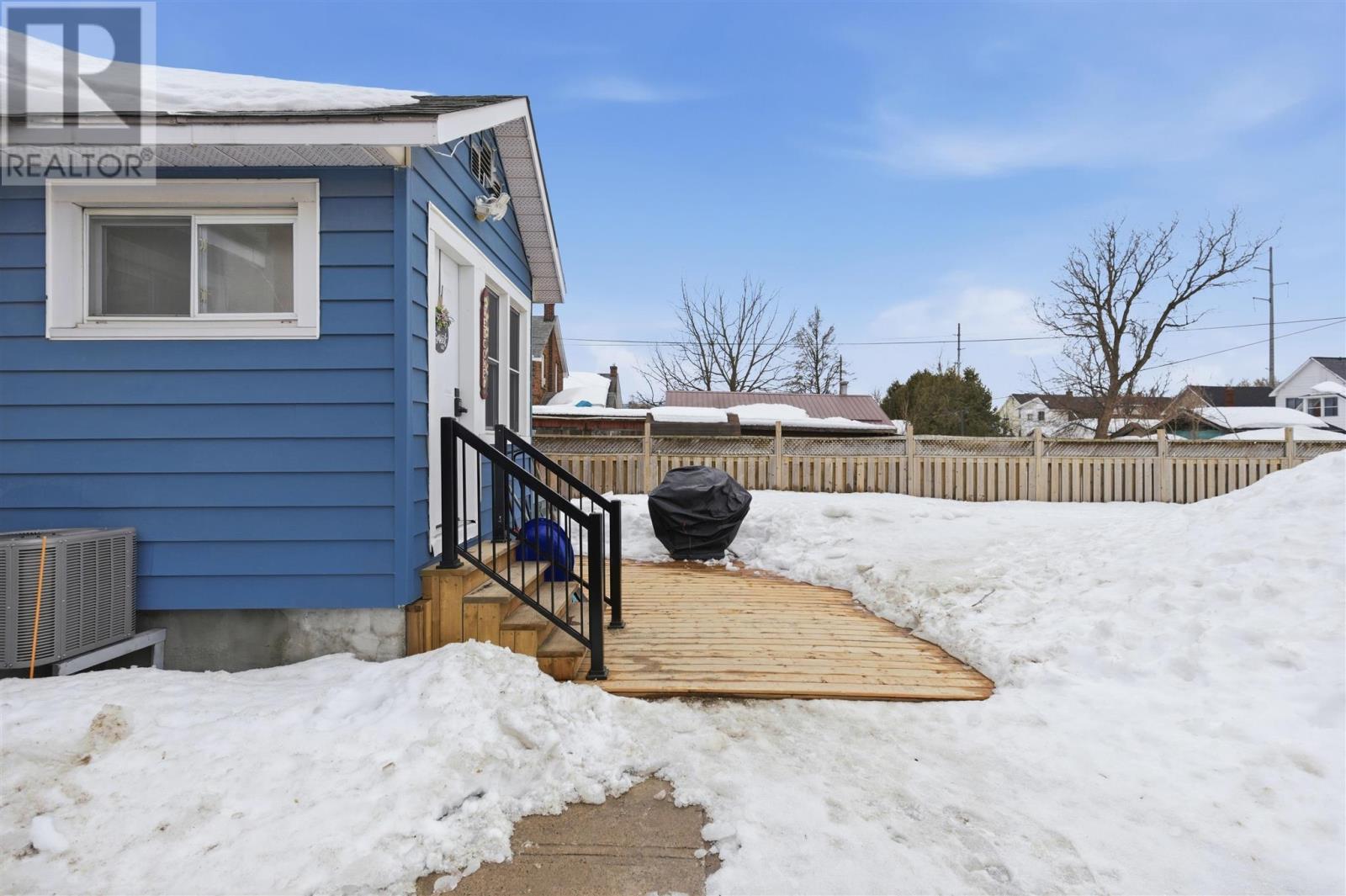 343 Franklin St, Sault Ste. Marie, Ontario  P6C 4A9 - Photo 4 - SM260459