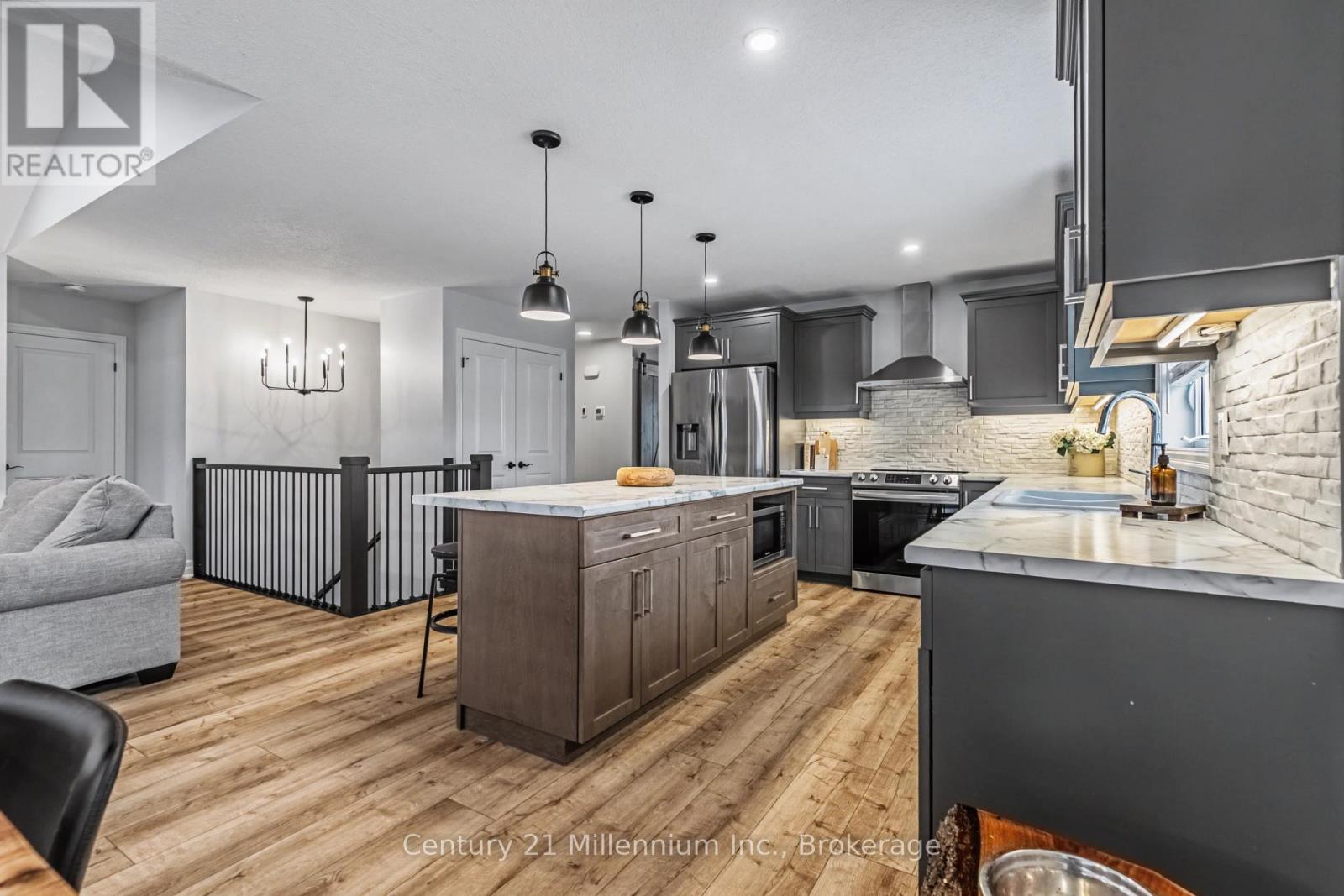 200 Eccles Avenue, West Grey, Ontario  N0G 1R0 - Photo 16 - X12879962