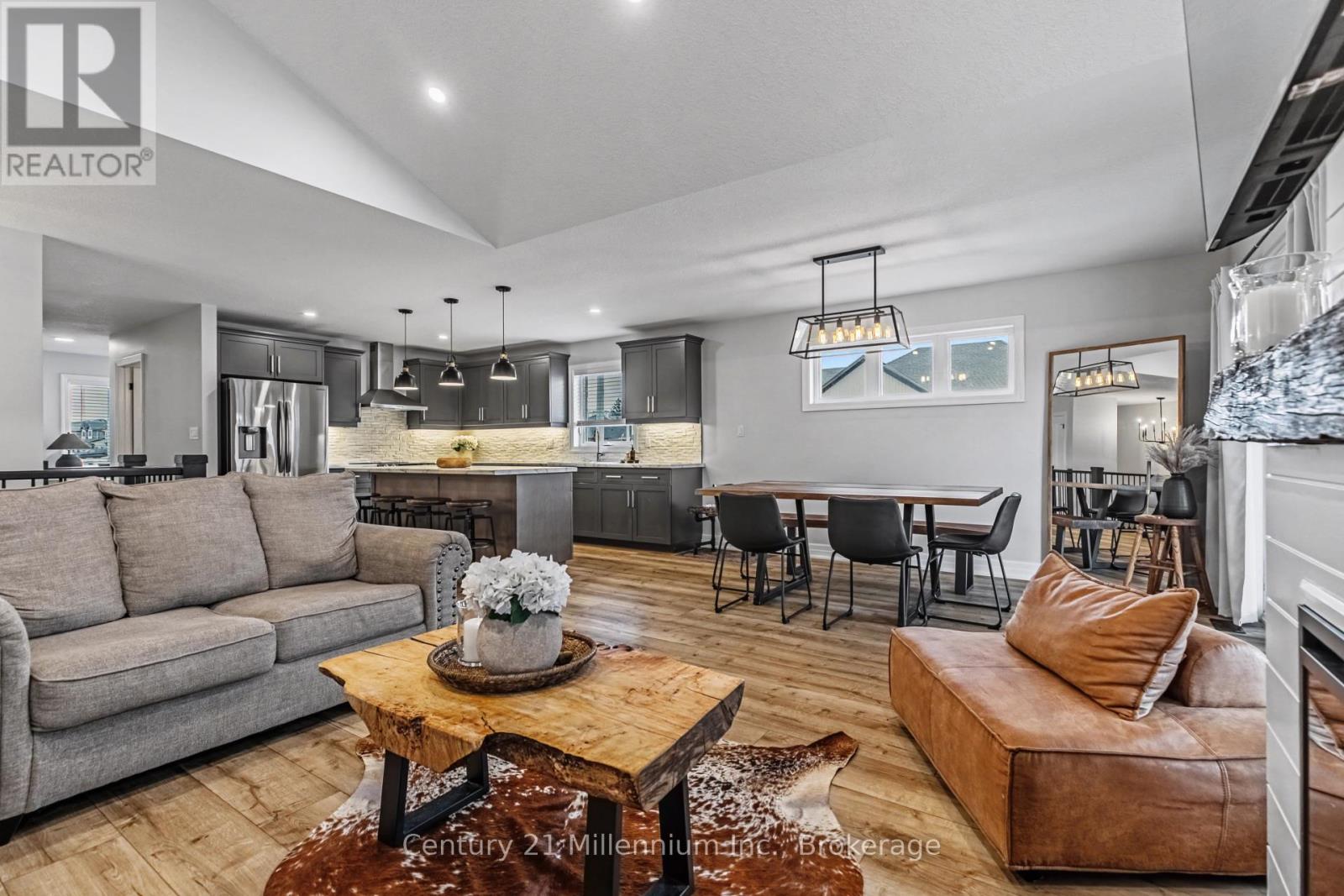 200 Eccles Avenue, West Grey, Ontario  N0G 1R0 - Photo 20 - X12879962