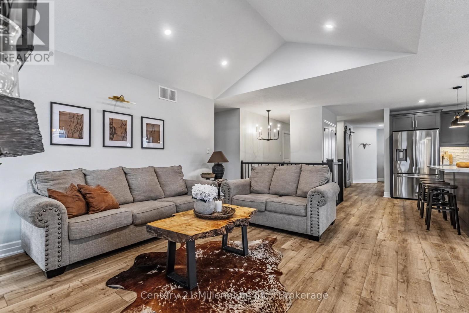 200 Eccles Avenue, West Grey, Ontario  N0G 1R0 - Photo 23 - X12879962