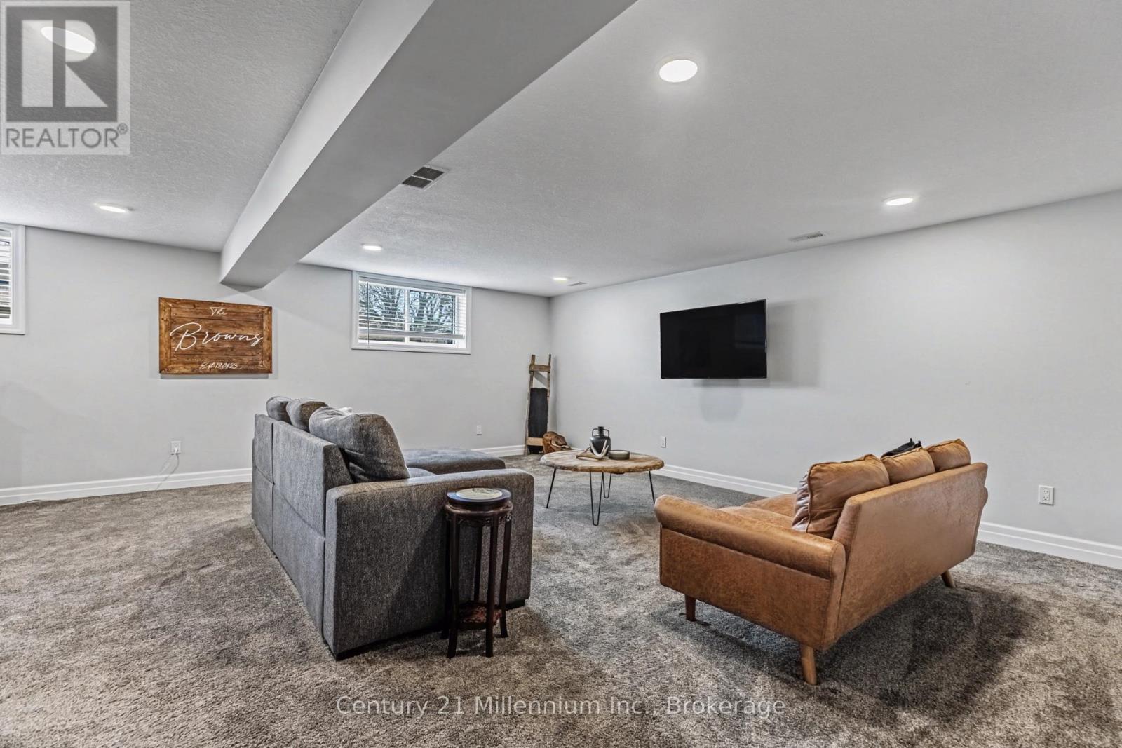 200 Eccles Avenue, West Grey, Ontario  N0G 1R0 - Photo 37 - X12879962