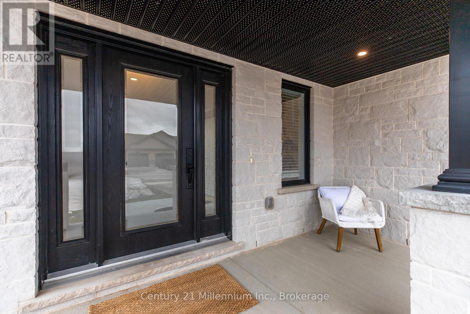 200 Eccles Avenue, West Grey, Ontario  N0G 1R0 - Photo 4 - X12879962