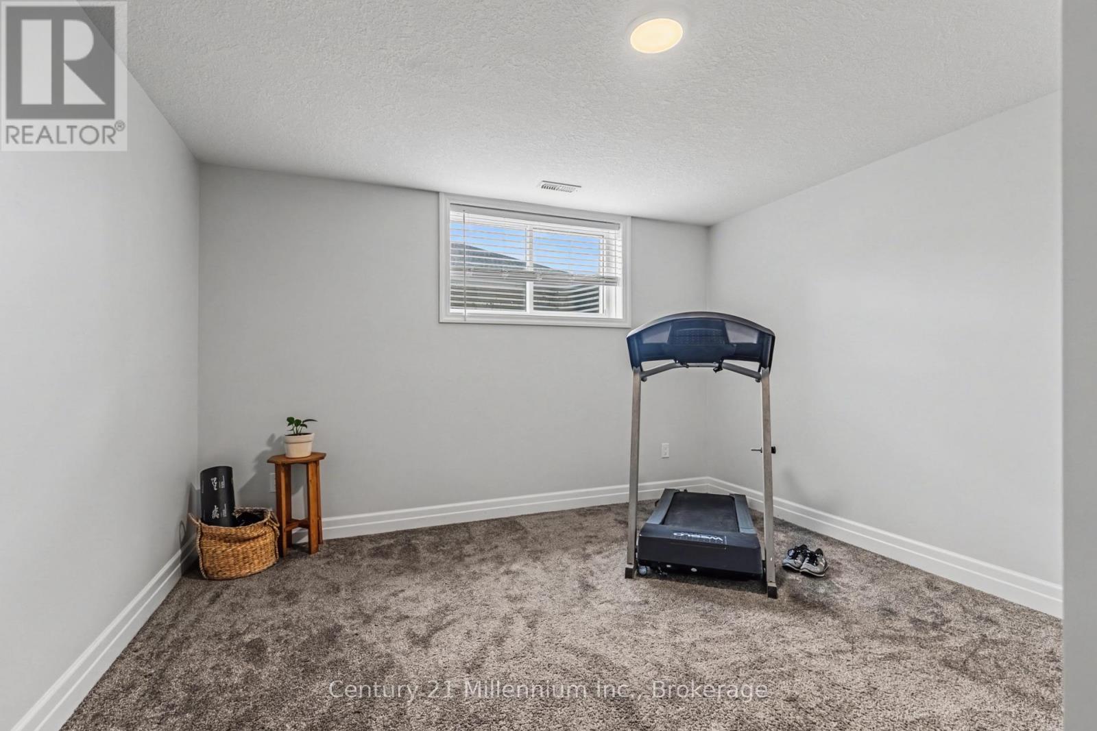 200 Eccles Avenue, West Grey, Ontario  N0G 1R0 - Photo 41 - X12879962