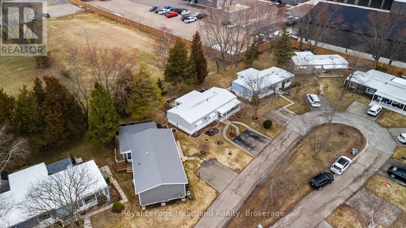 13 Cypress Point Crescent, South Huron (Stephen), Ontario  N0M 1T0 - Photo 33 - X12880094