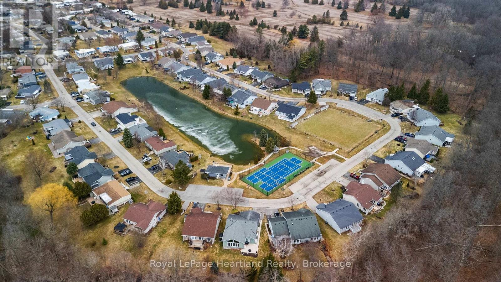 13 Cypress Point Crescent, South Huron (Stephen), Ontario  N0M 1T0 - Photo 40 - X12880094