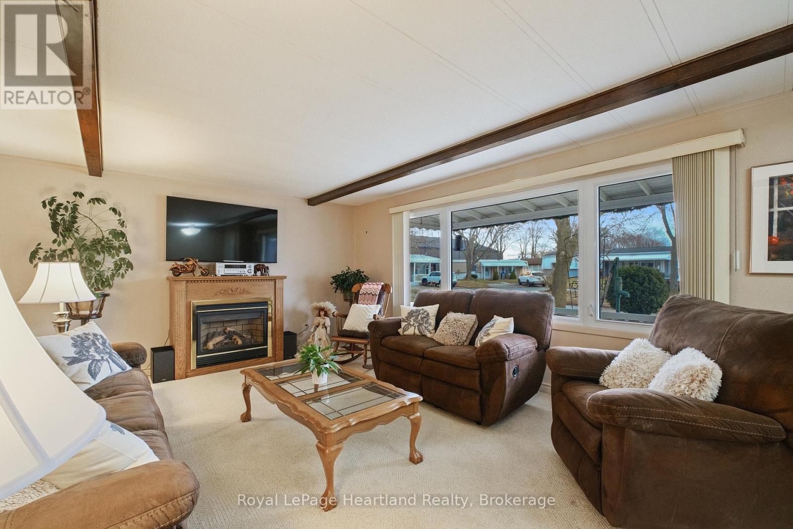 13 Cypress Point Crescent, South Huron (Stephen), Ontario  N0M 1T0 - Photo 5 - X12880094