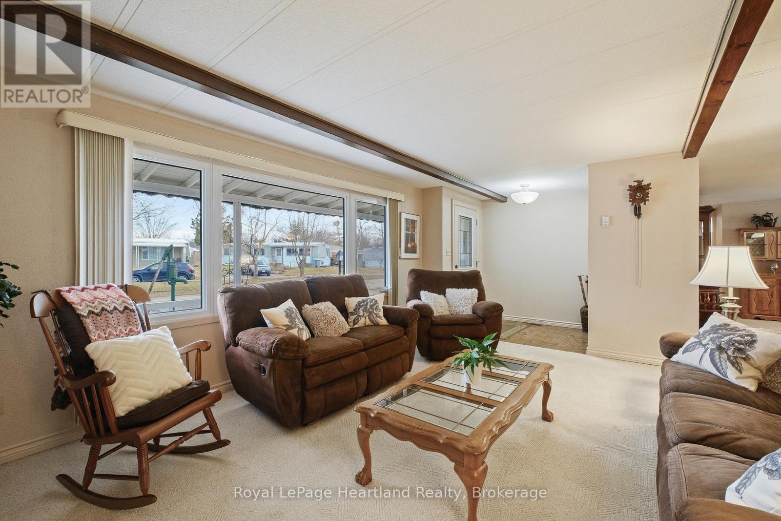 13 Cypress Point Crescent, South Huron (Stephen), Ontario  N0M 1T0 - Photo 6 - X12880094