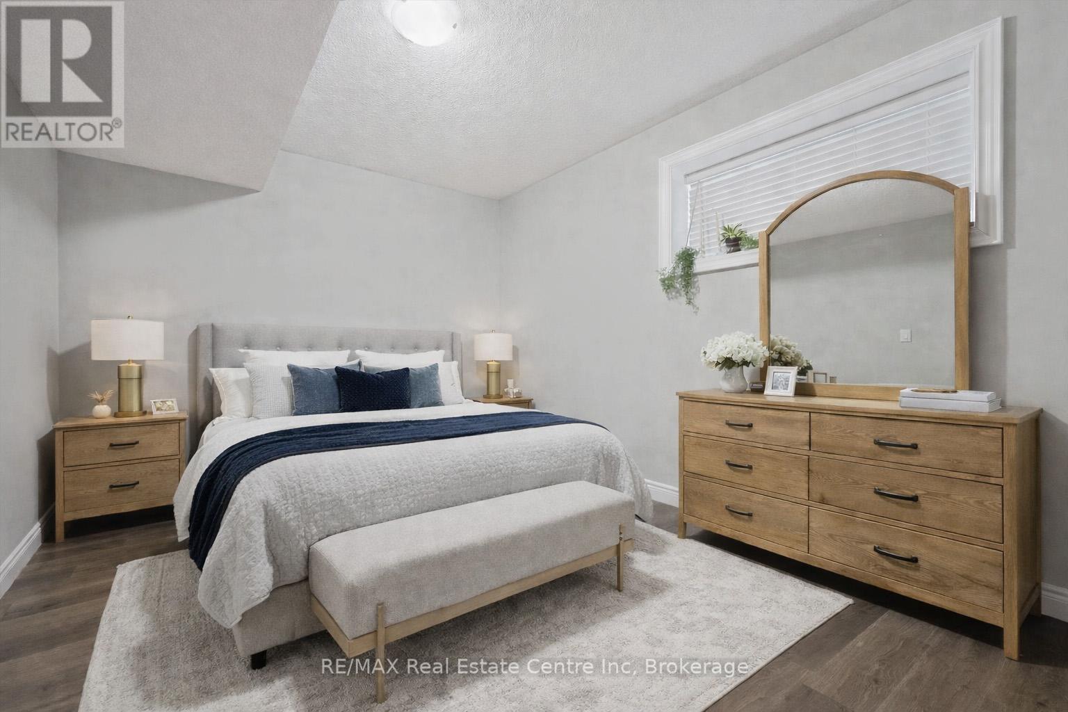 187 Ambrous Crescent, Guelph, Ontario  N1G 0G3 - Photo 35 - X12880122