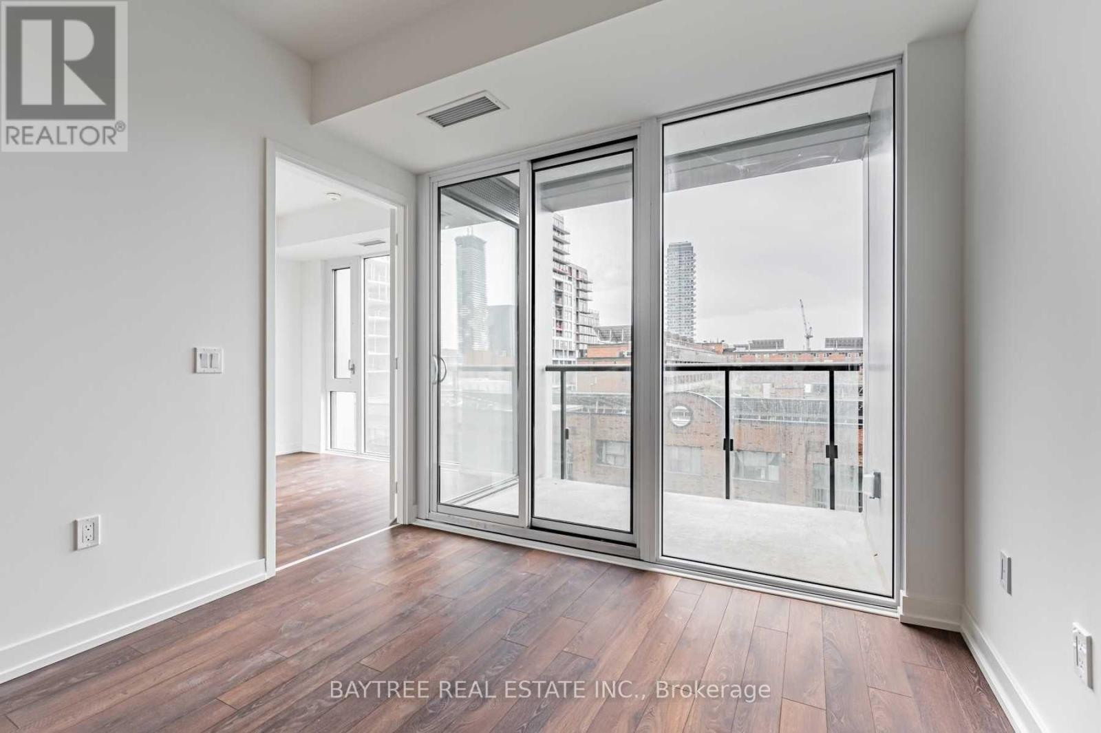 521 - 158 Front Street E, Toronto (Moss Park), Ontario  M5A 0K9 - Photo 12 - C12879994