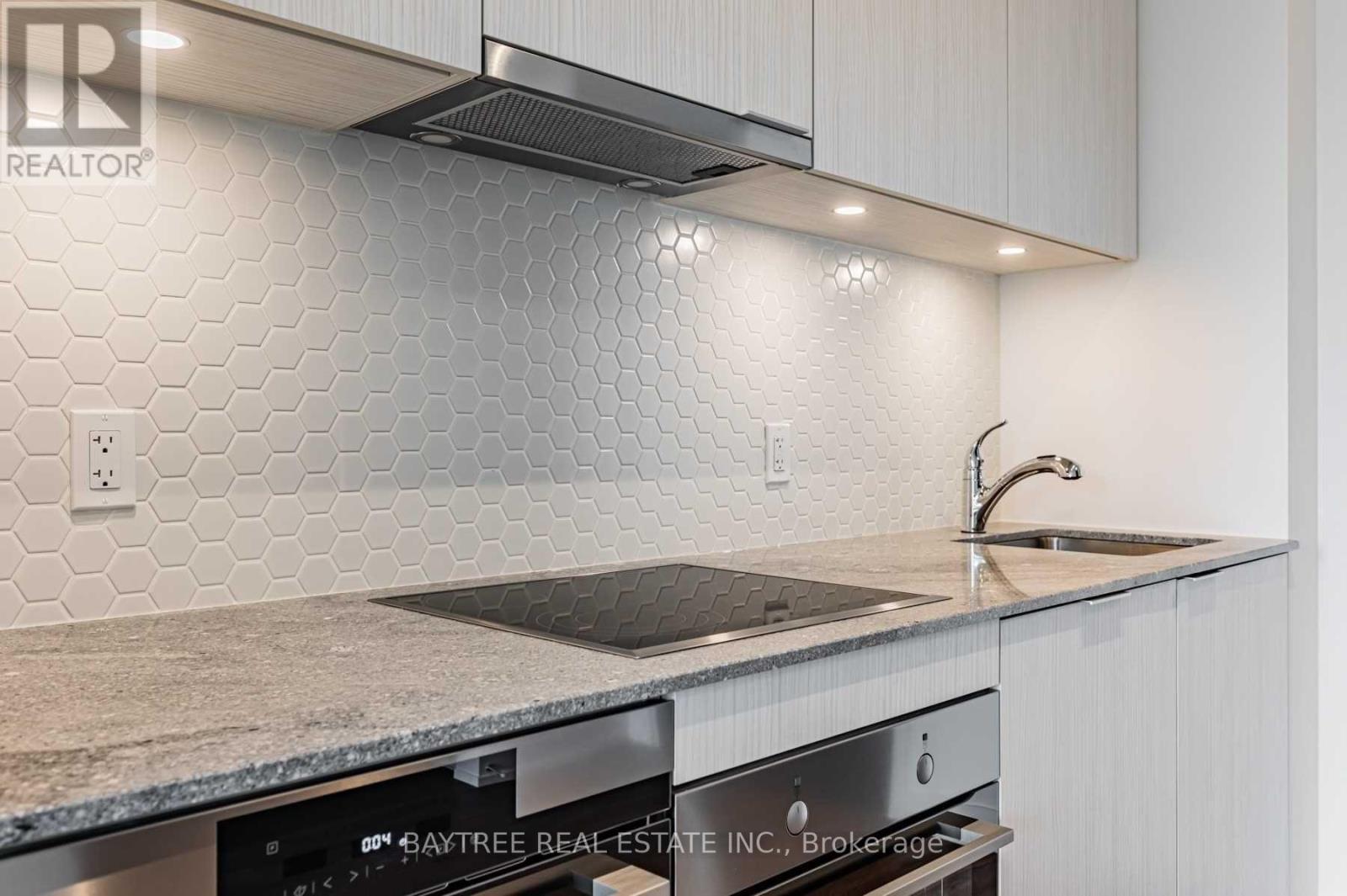 521 - 158 Front Street E, Toronto (Moss Park), Ontario  M5A 0K9 - Photo 5 - C12879994