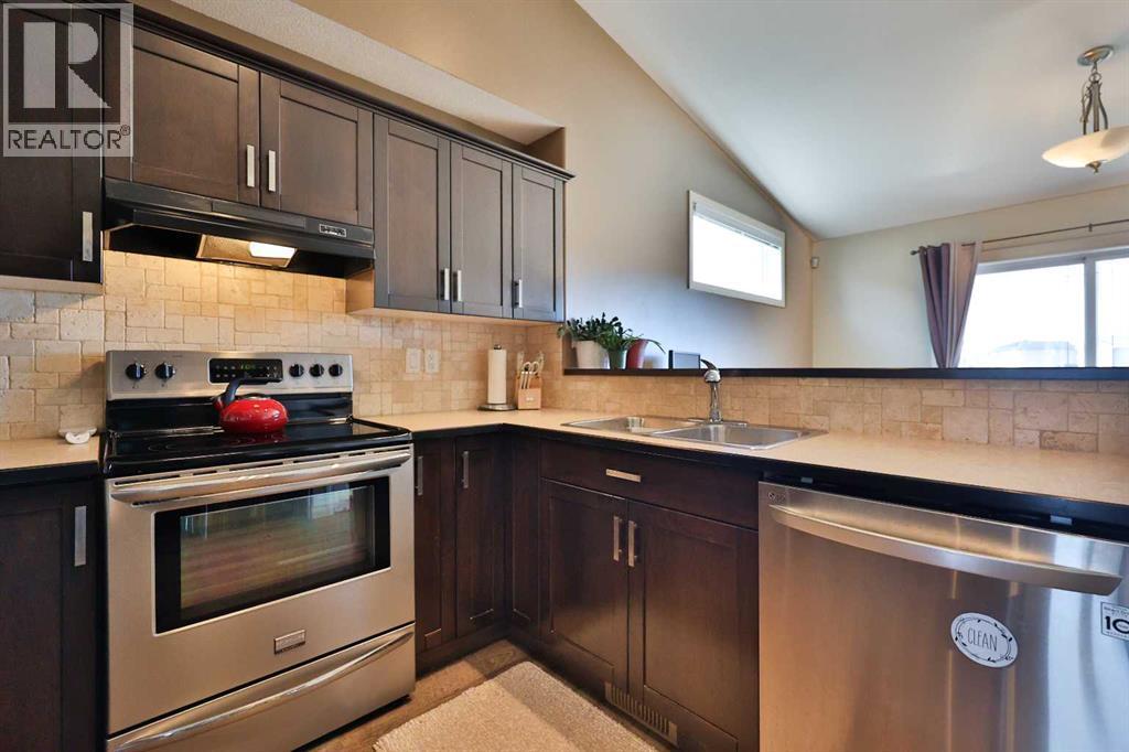 126 Keystone Terrace W, Lethbridge, Alberta  T1J 4A1 - Photo 15 - A2290503