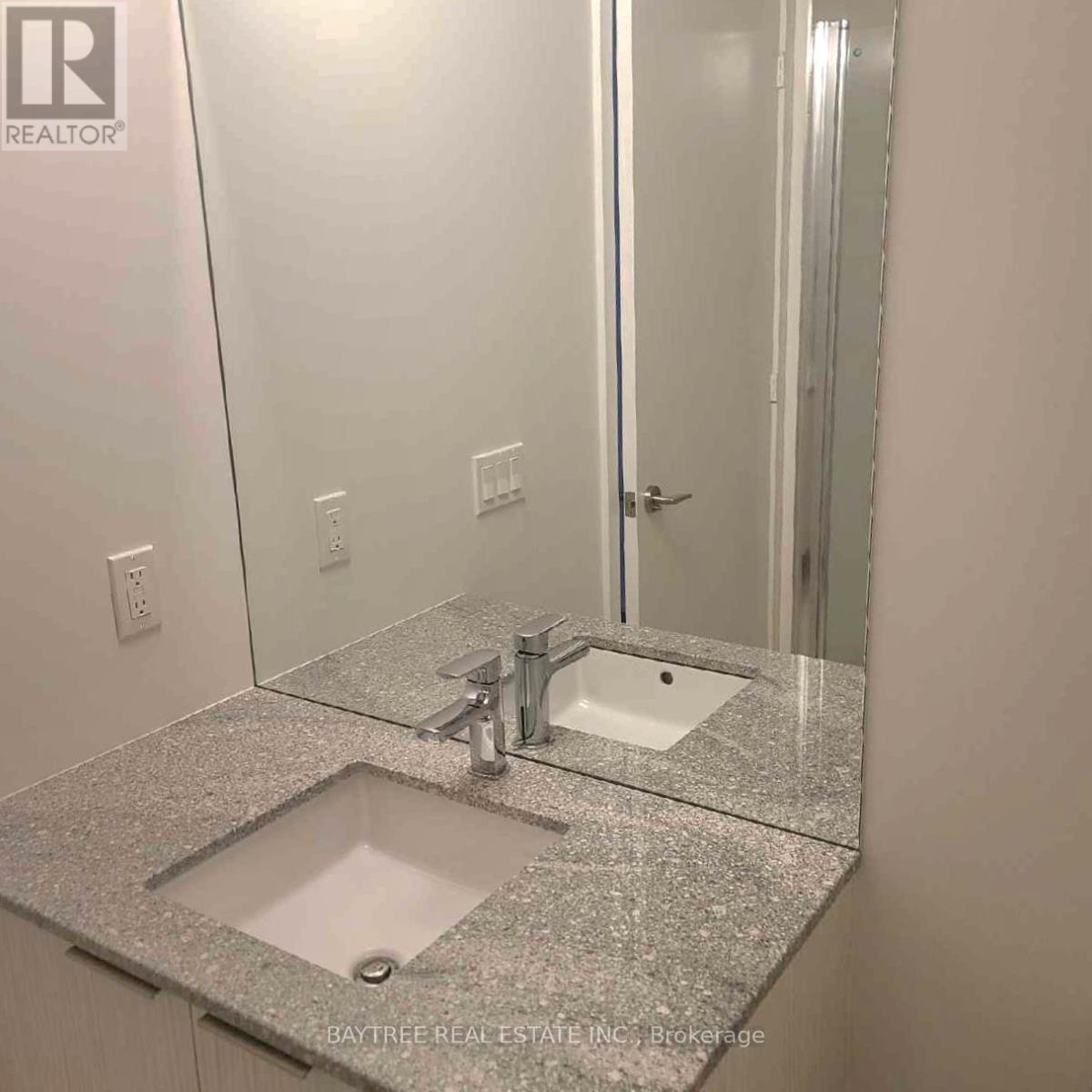 1020 - 158 Front Street E, Toronto (Moss Park), Ontario  M5A 1E5 - Photo 9 - C12879998