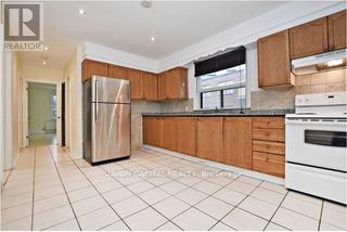 3 - 100 Rajah Street, Toronto (Englemount-Lawrence), Ontario  M6A 2J3 - Photo 9 - C12880118