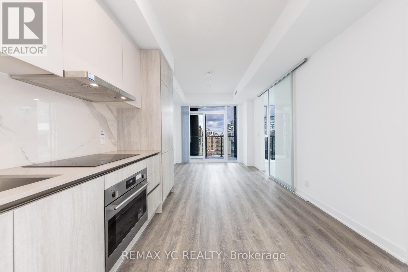 1703 - 180 Front Street E, Toronto (Moss Park), Ontario  M5A 0A9 - Photo 18 - C12880134