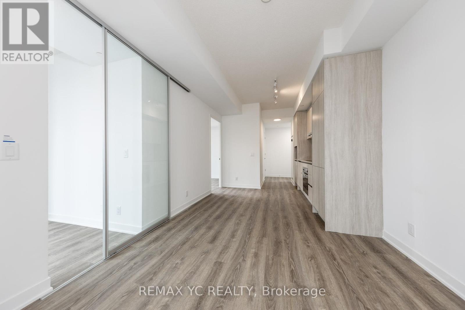 1703 - 180 Front Street E, Toronto (Moss Park), Ontario  M5A 0A9 - Photo 22 - C12880134