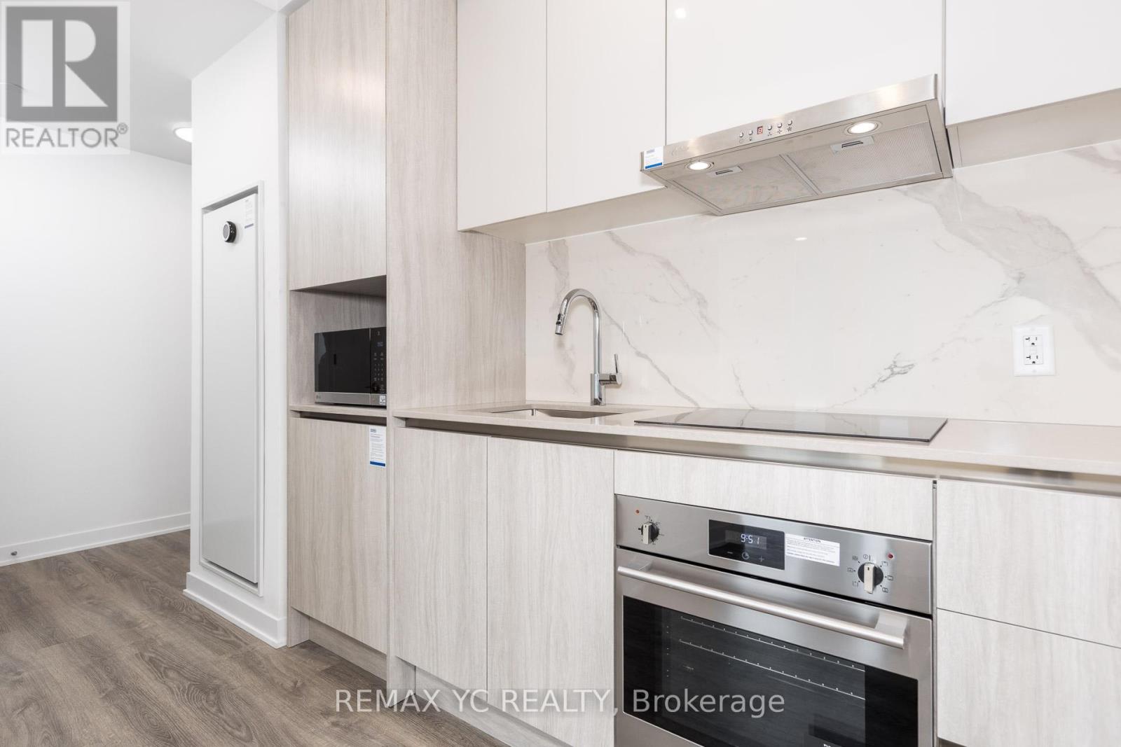 1703 - 180 Front Street E, Toronto (Moss Park), Ontario  M5A 0A9 - Photo 25 - C12880134