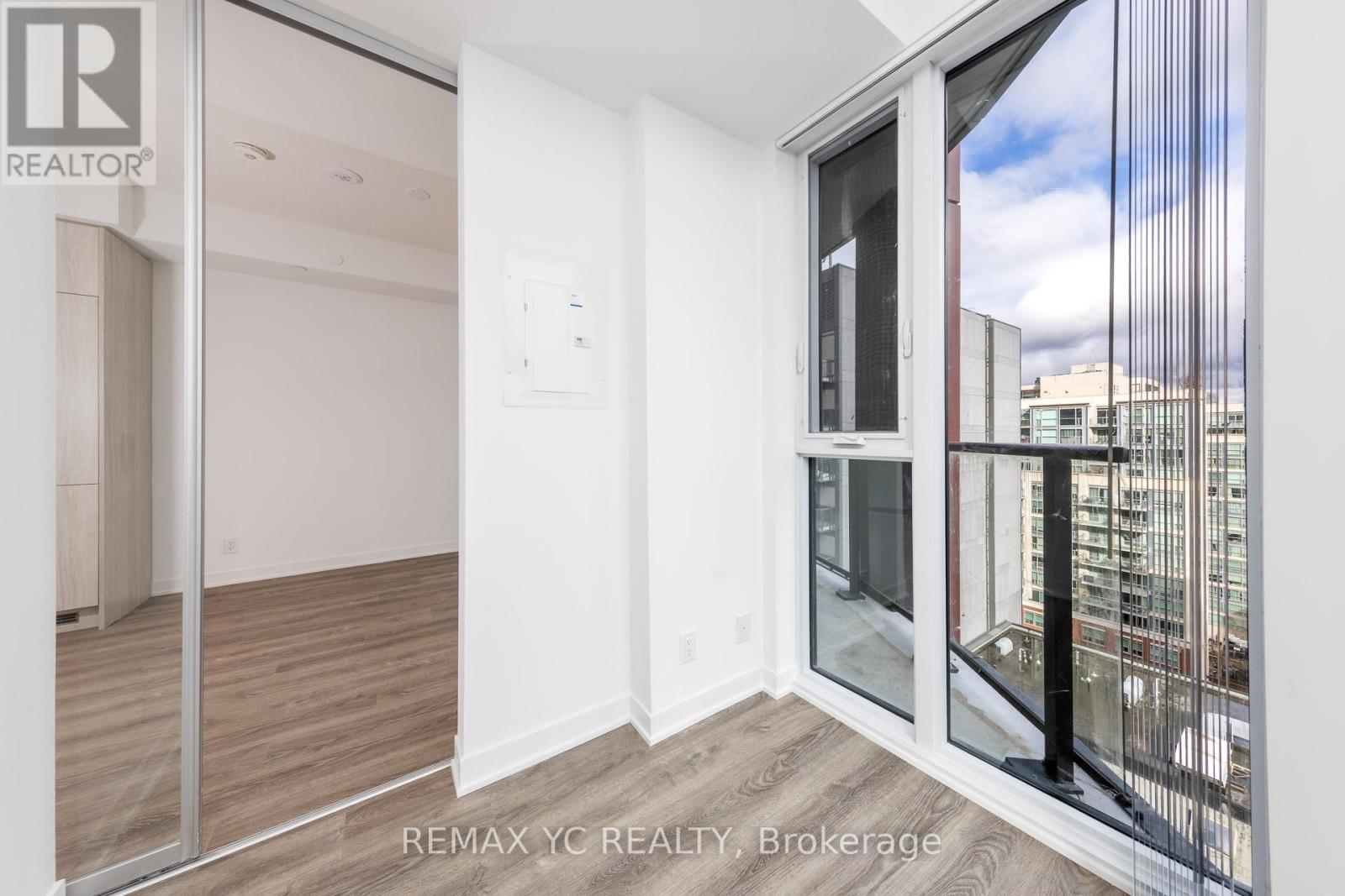 1703 - 180 Front Street E, Toronto (Moss Park), Ontario  M5A 0A9 - Photo 28 - C12880134