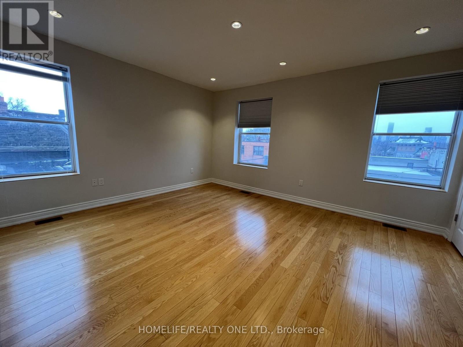 3 - 579 Gerrard Street E, Toronto (South Riverdale), Ontario  M4M 1Y2 - Photo 8 - E12880004
