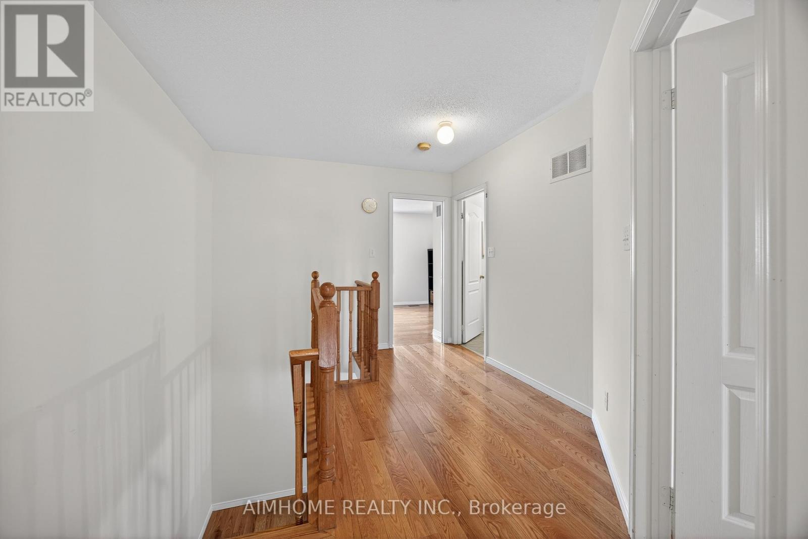 698 Warden Avenue, Toronto (Clairlea-Birchmount), Ontario  M1L 4W4 - Photo 15 - E12880090