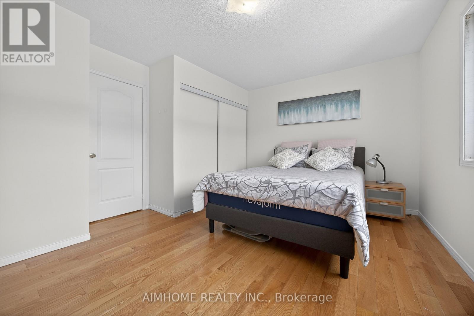 698 Warden Avenue, Toronto (Clairlea-Birchmount), Ontario  M1L 4W4 - Photo 17 - E12880090