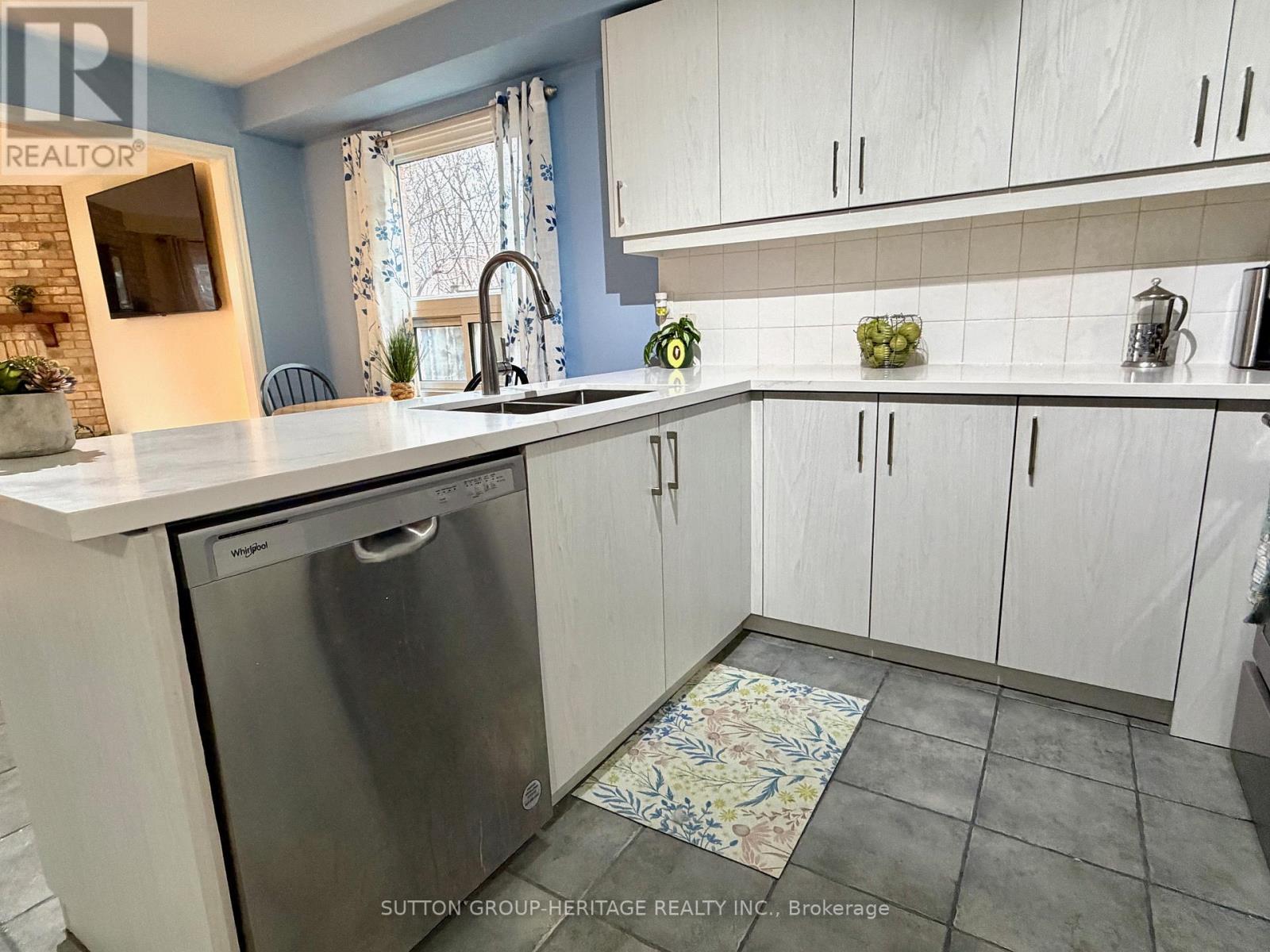 52 Barnes Drive, Ajax, Ontario  L1S 5C6 - Photo 2 - E12880114