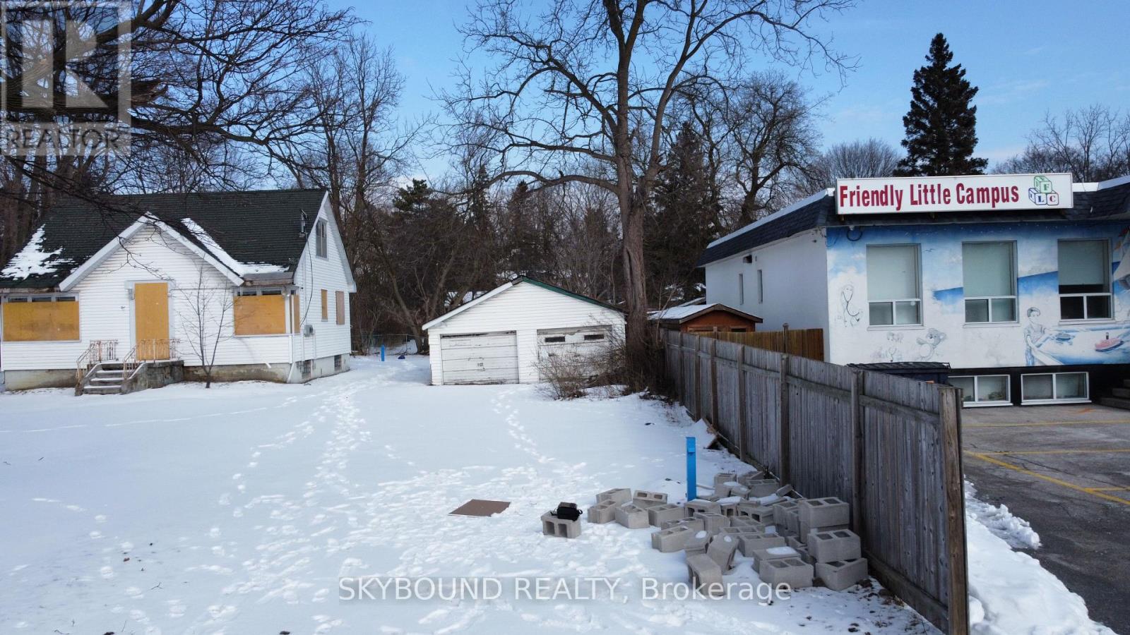 65 Orchard Pk Drive, Toronto, Ontario  M1E 2P6 - Photo 3 - E12880138