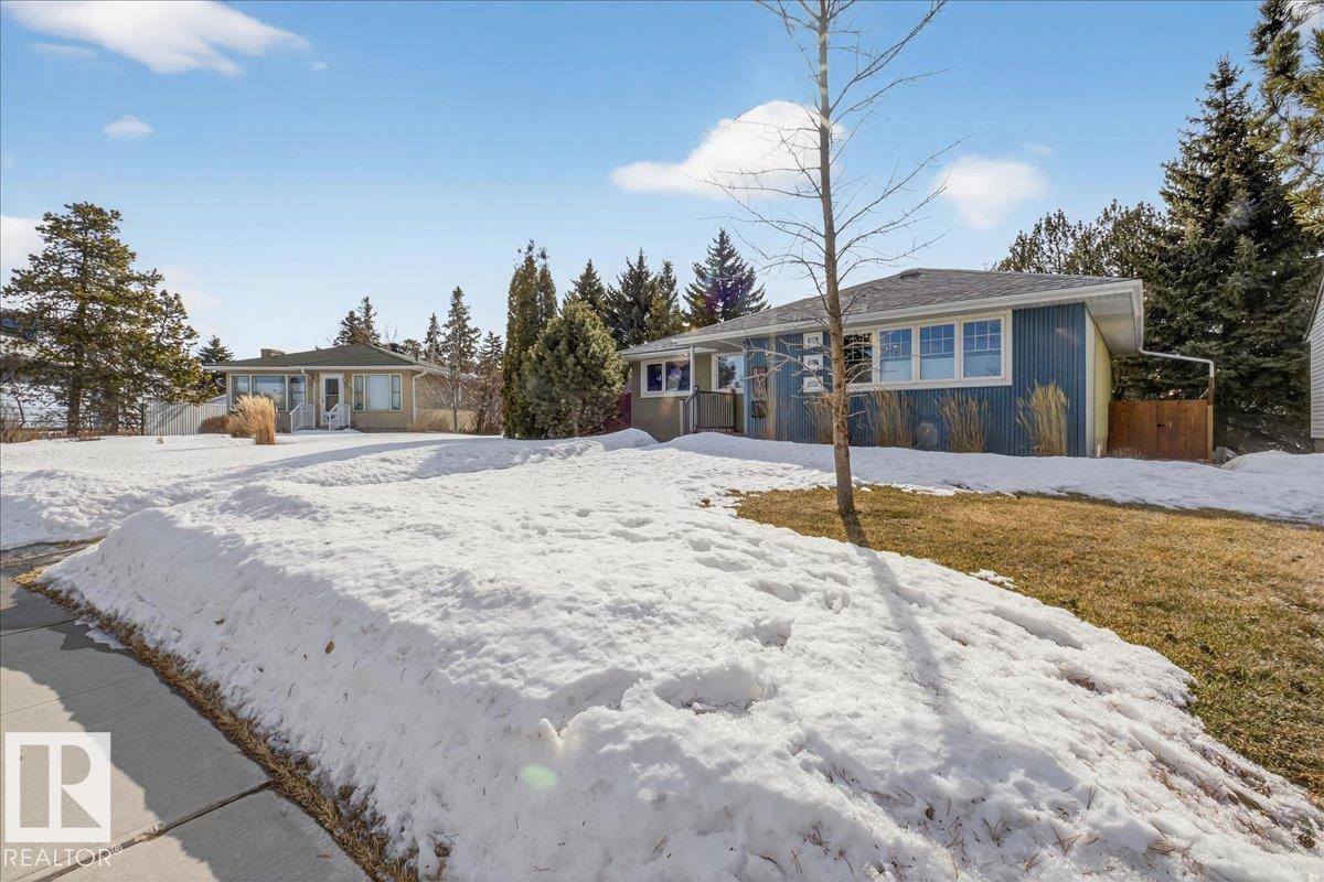 8111 70 Av Nw, Edmonton, Alberta  T6C 0A6 - Photo 3 - E4477275