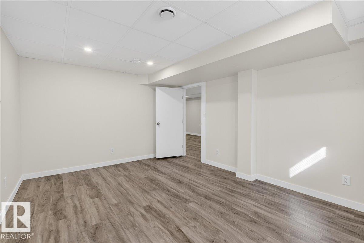 8111 70 Av Nw, Edmonton, Alberta  T6C 0A6 - Photo 40 - E4477275