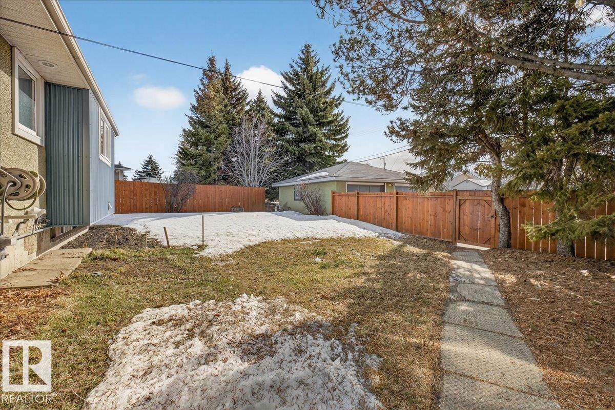 8111 70 Av Nw, Edmonton, Alberta  T6C 0A6 - Photo 47 - E4477275