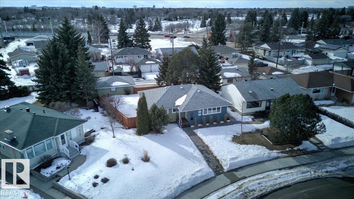 8111 70 Av Nw, Edmonton, Alberta  T6C 0A6 - Photo 53 - E4477275