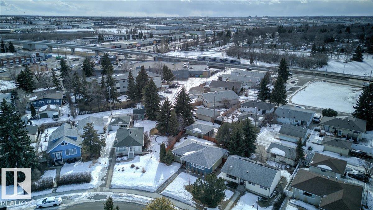 8111 70 Av Nw, Edmonton, Alberta  T6C 0A6 - Photo 54 - E4477275